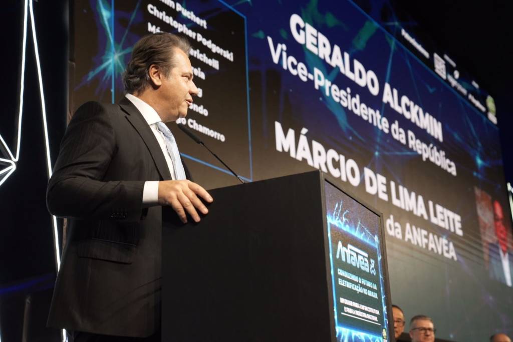 WhatsApp Image 2023-06-16 at 14.39.59 Presidente da Anfavea