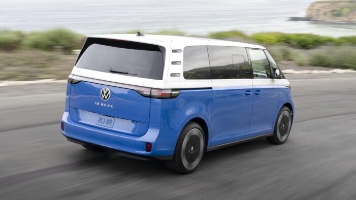 https___www.carscoops.com_wp-content_uploads_2023_06_2024-Volkswagen-ID-Buzz-3-Row-North-American-Spec-61-1024×648 2024-Volkswagen-ID-Buzz-3-Row-North-American-Spec-32