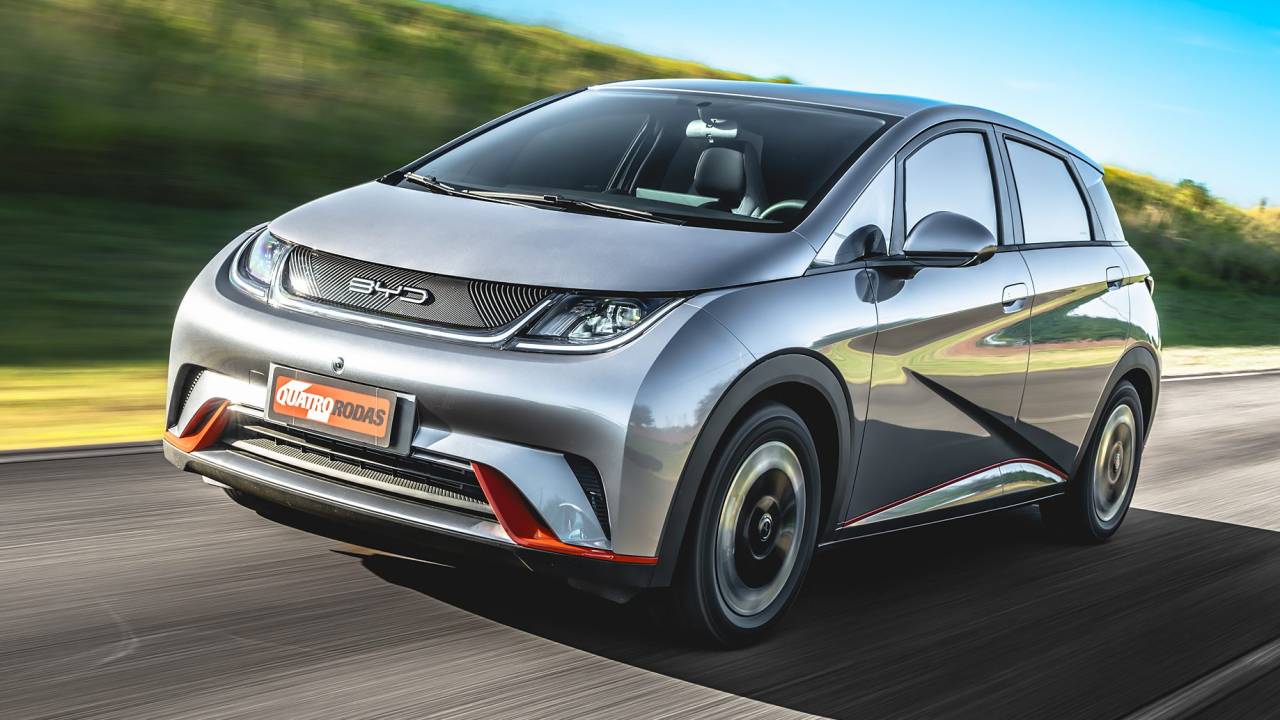 BYD Dolphin caiu como uma luva no mercado brasileiro e segue como modelo mais vendido do país.