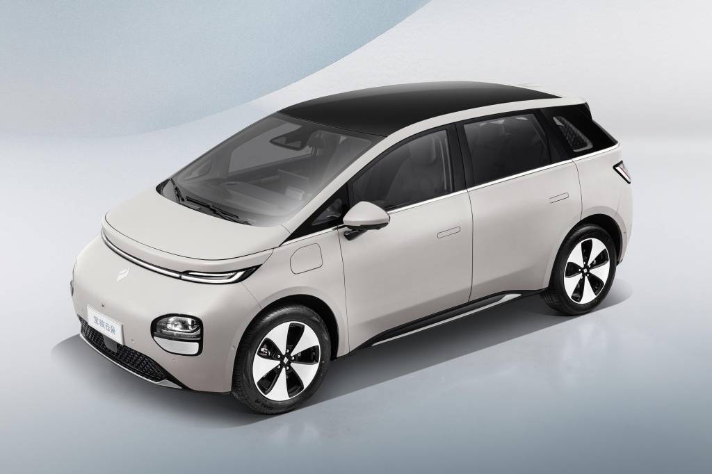 Baojun Cloud é carro elétrico da GM mais barato que o BYD Dolphin