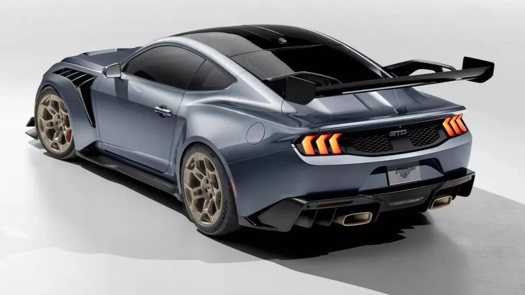 Ford-Mustang-GTD-3 Ford-Mustang-GTD-3
