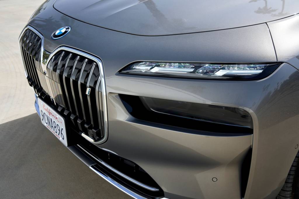 Novo BMW i7 xDrive60 (2) Novo BMW i7 xDrive60