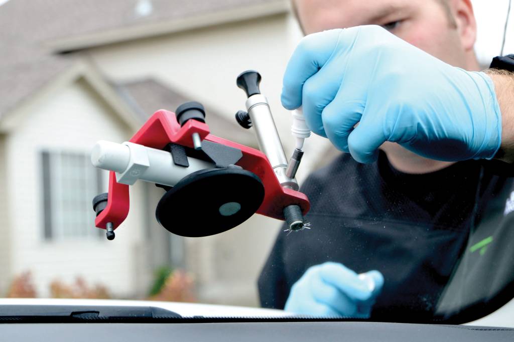 Para-brisa trincado tem conserto? Saiba quando é hora de trocar