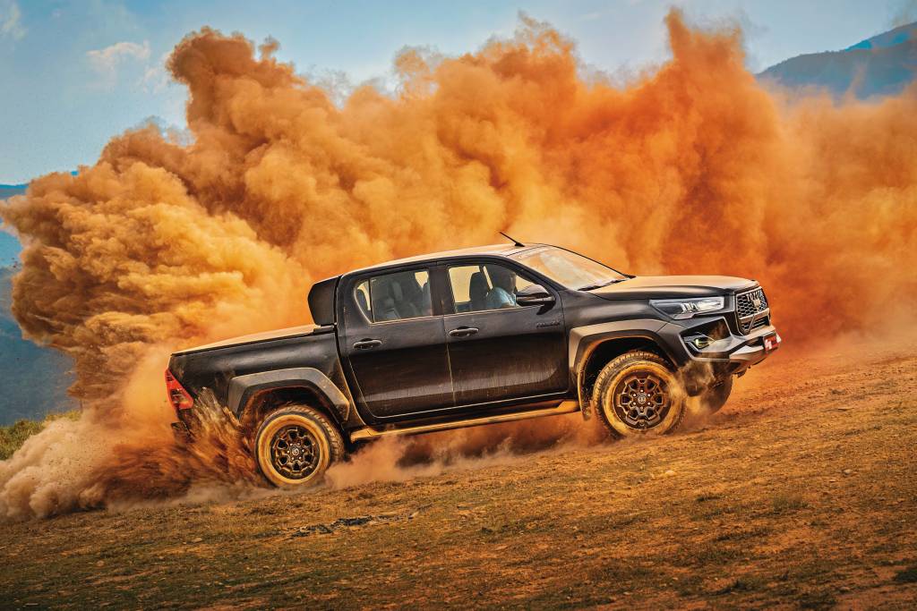 Novo motor 2.0 Turbo da Toyota pode estrear na Hilux