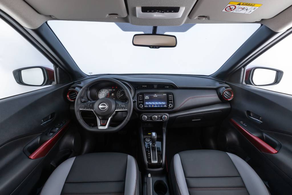 NISSAN KICKS XPLAY 2024 Nissan Kicks XPlay