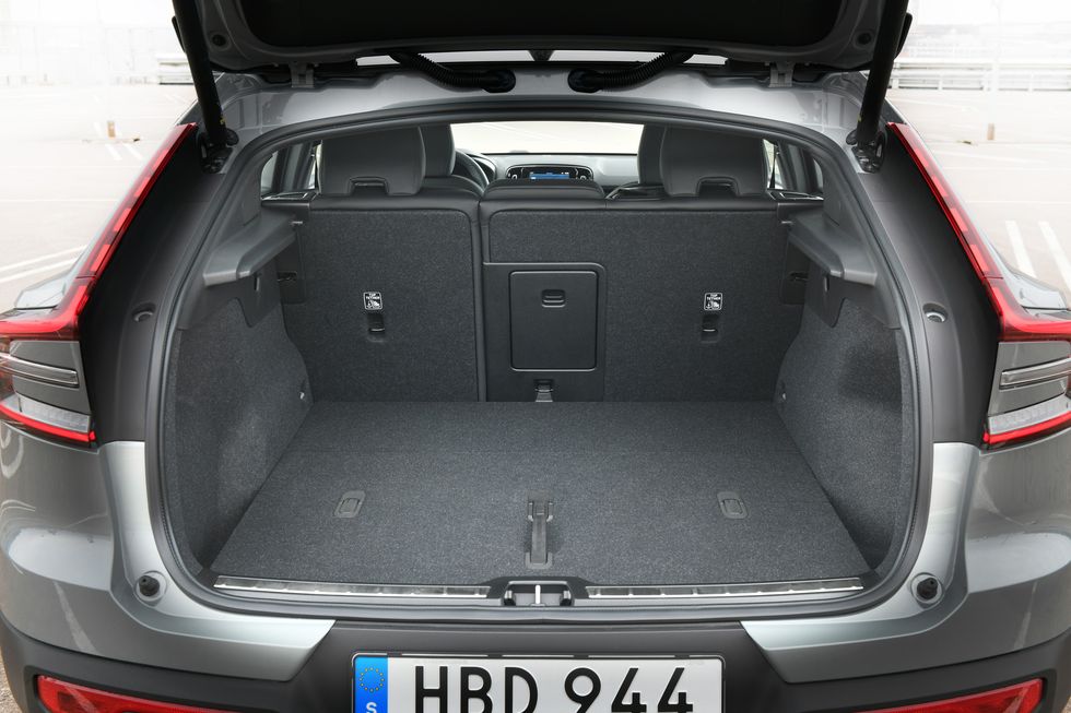 2024-volvo-c40-recharge-120-6463bac9d81c4 2024-volvo-c40-recharge-120-6463bac9d81c4