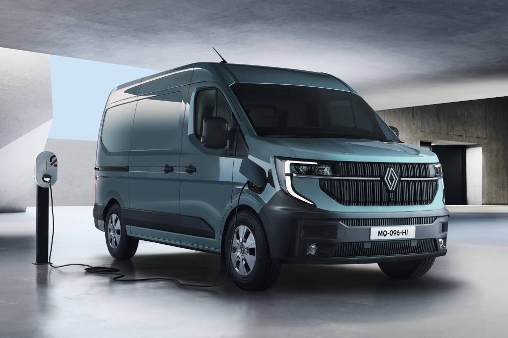Renault Master tem nova geração movida a diesel, eletricidade e hidrogênio