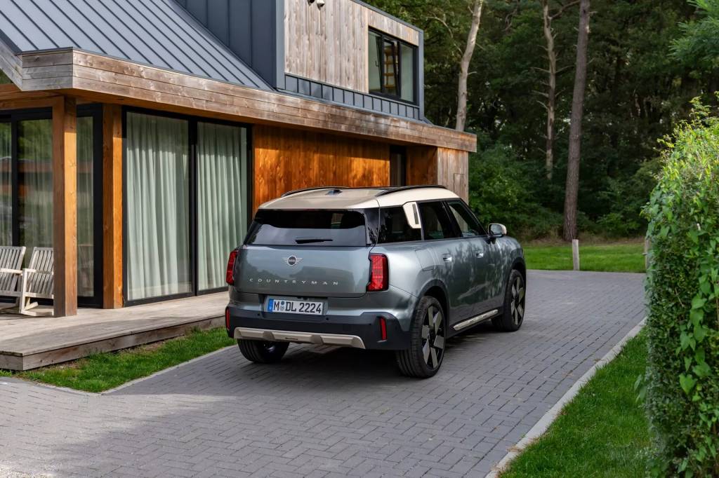 2024-MINI-Countryman-C-1217-1 Mini Countryman C