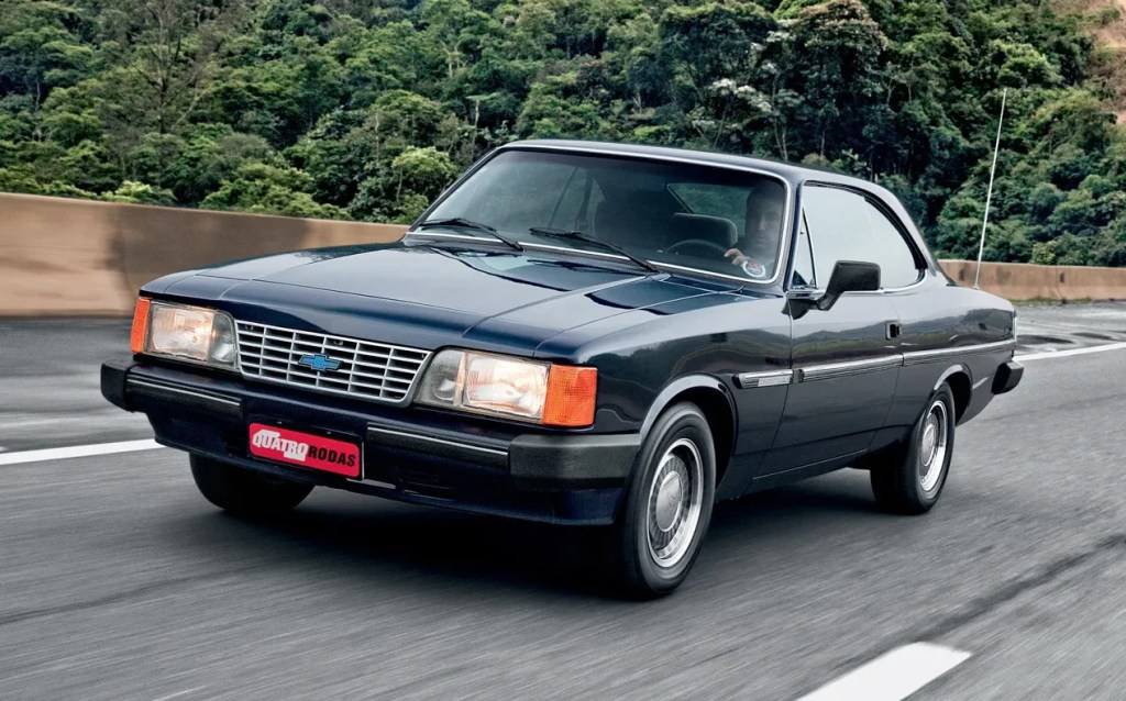 Toda a elegância do Chevrolet Opala Comodoro SL/E Cupê