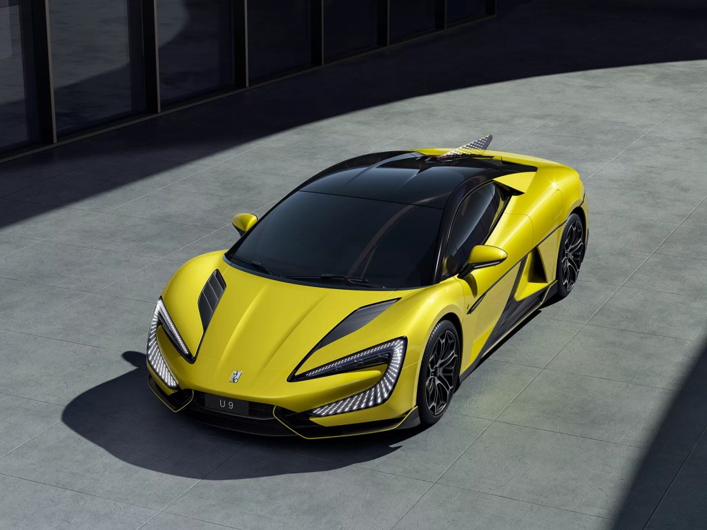 Hiperesportivo BYD U9 tem 1.300 cv e custa menos de R$ 700.000 na China