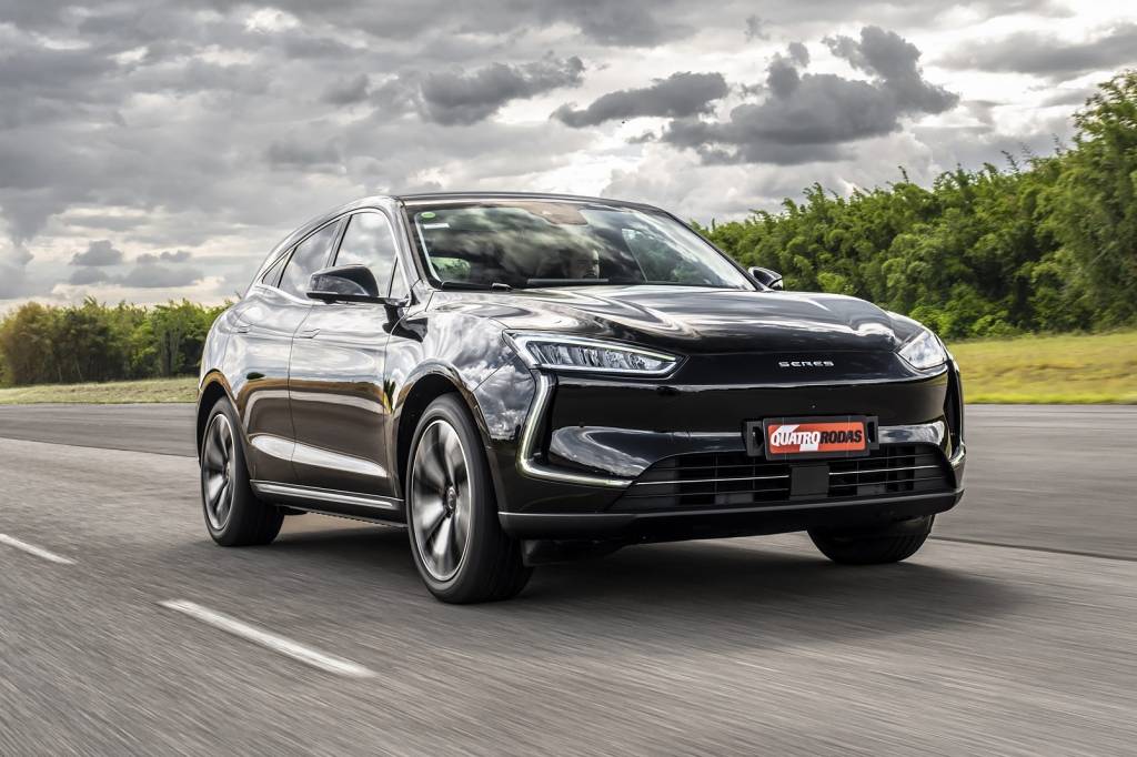 Seres 5 elétrico é bom, mas ainda tem muito a aprender com BYD e GWM