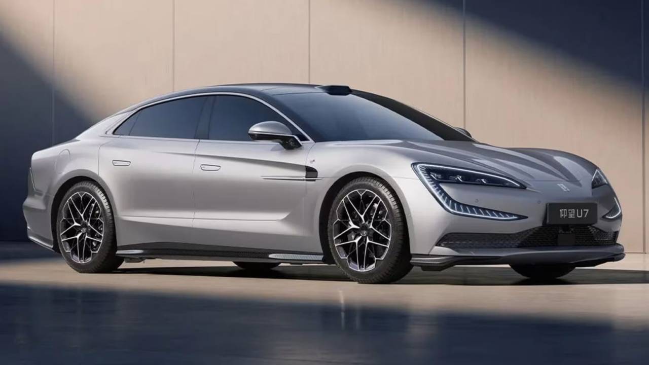 BYD U7