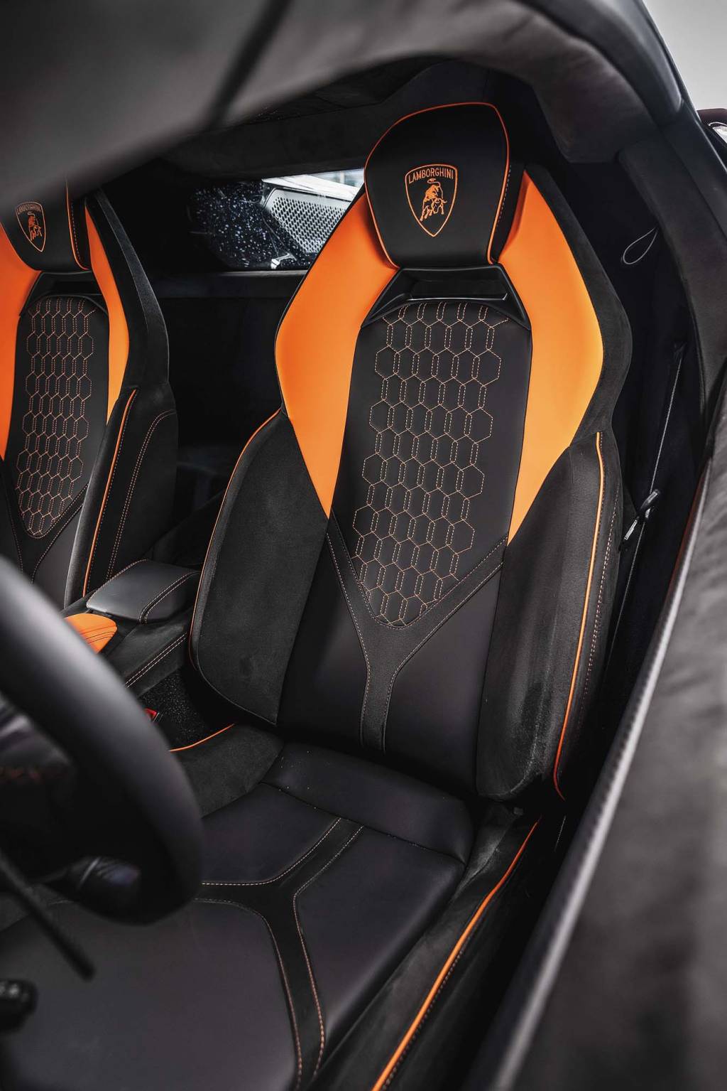 lamborghini revuelto lamborghini revuelto