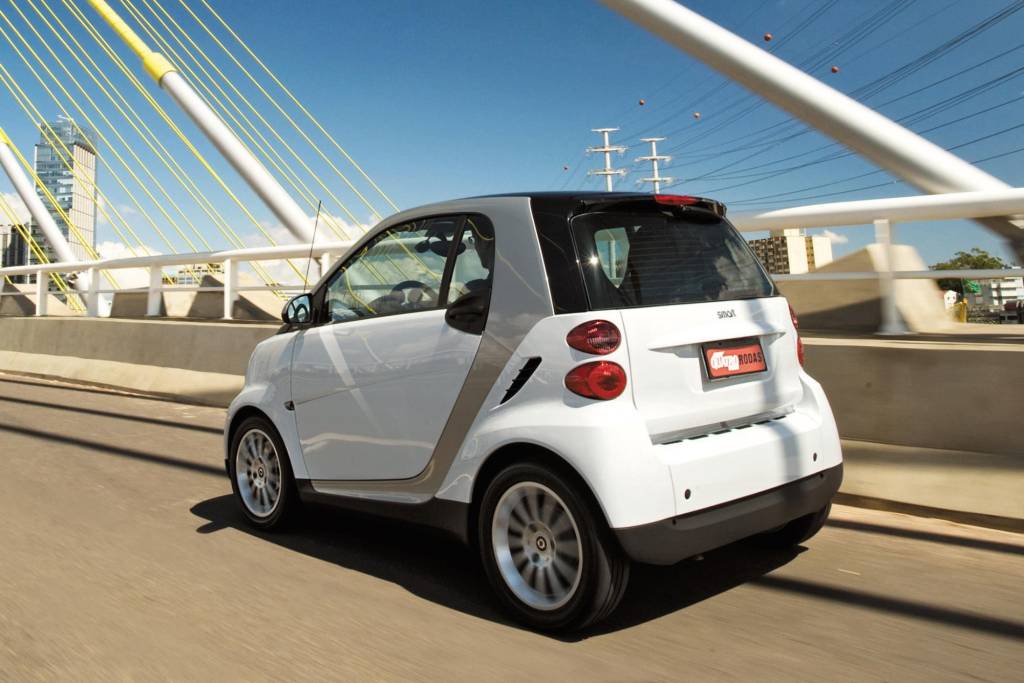 Smart Fortwo Coupé, modelo 2009, testado pela revista Quatro Rodas. Smart Fortwo