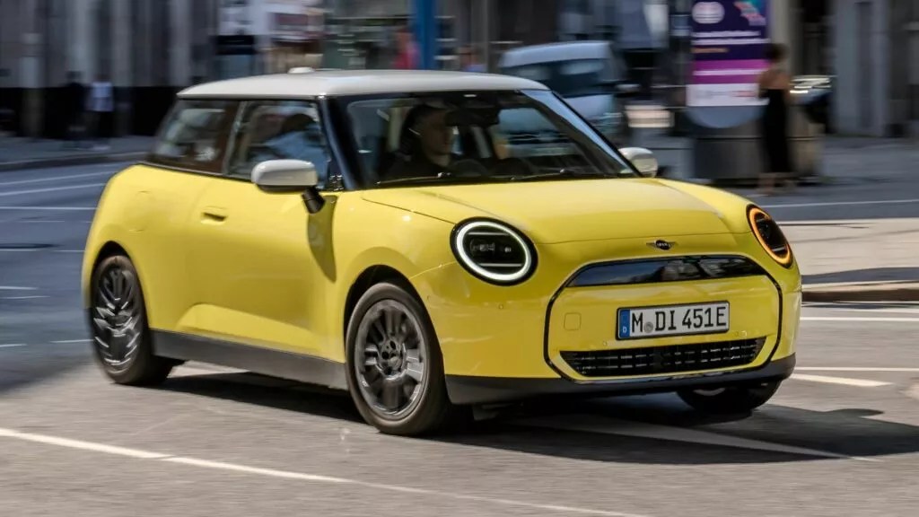 Novo MINI Cooper elétrico entra em pré-venda no Brasil mais barato que 2.0