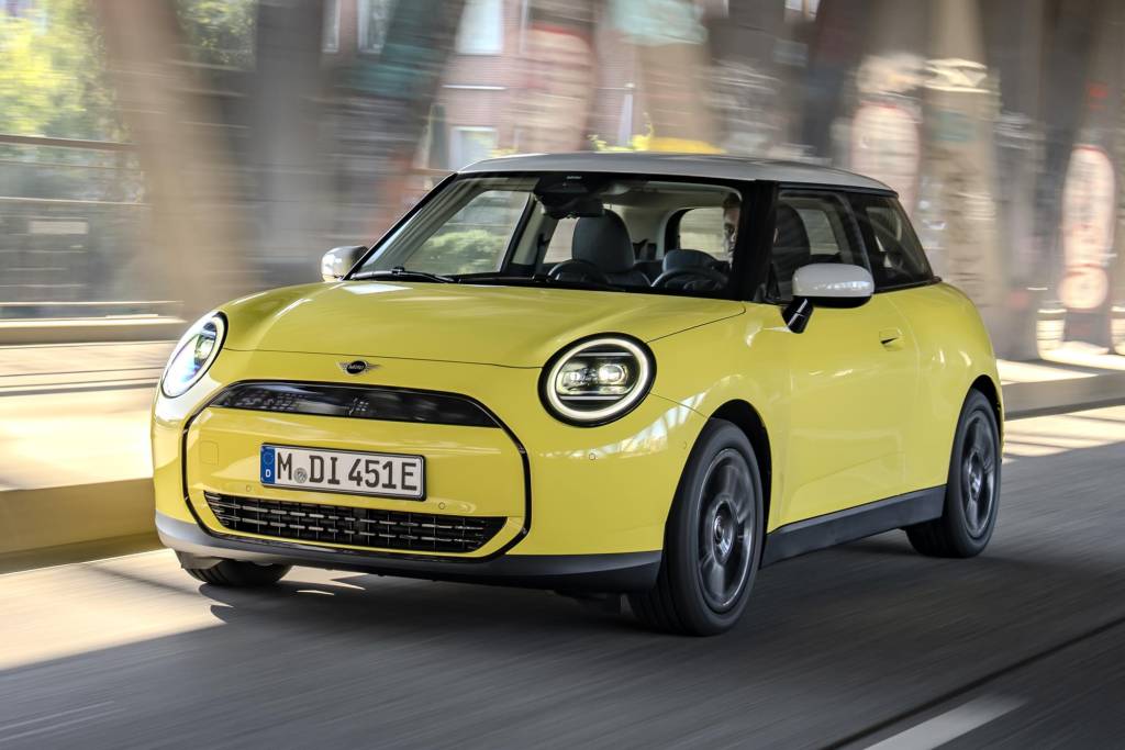 Como é o novo Mini Cooper elétrico que estreia no Brasil ainda em 2024
