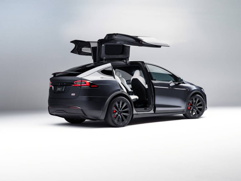 Tesla Model X As portas traseiras