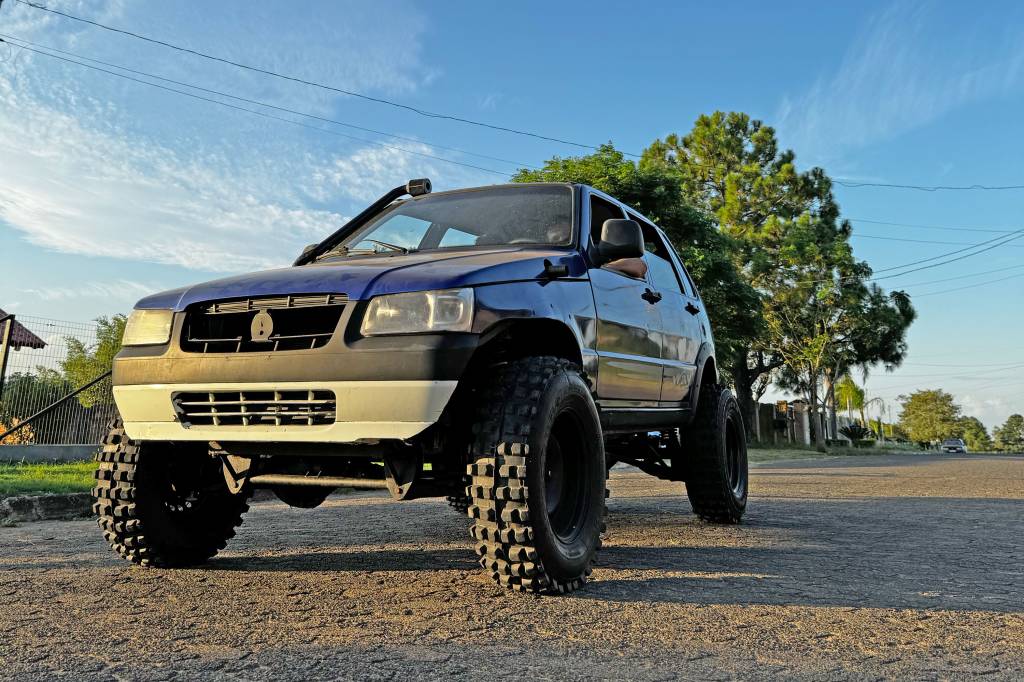 Este Fiat Uno 4×4 mantém o motor 1.0 Fire e vai onde muito SUV não chega
