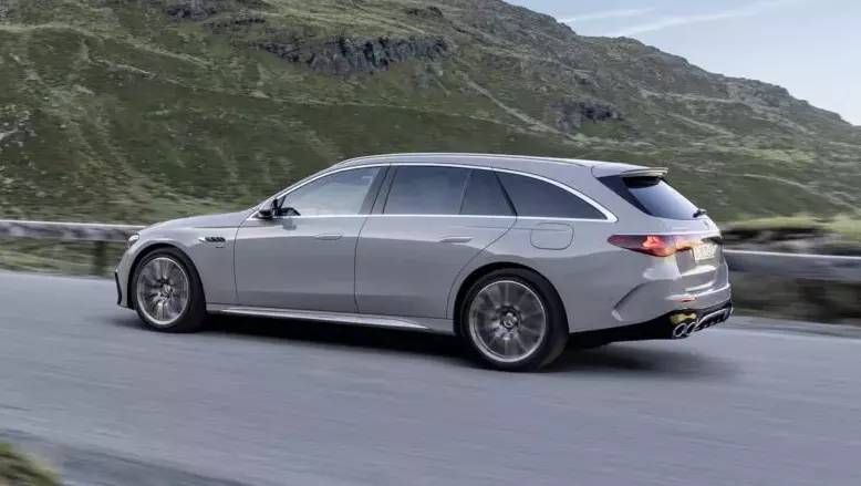 Mercedes-AMG-E-53-HYBRID-4MATIC-Estate-2-1536x1024