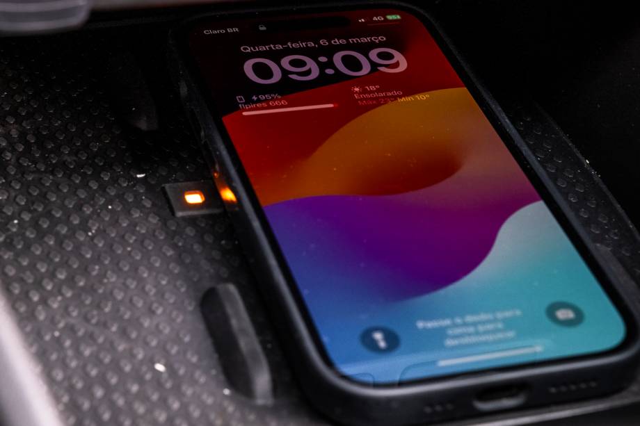 Karidian pode ter carregador wireless ventilado e câmeras de visão de 360° Karidian pode ter carregador wireless ventilado e câmeras de visão de 360°