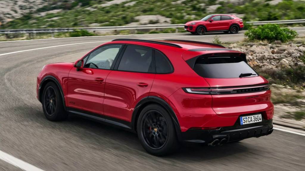 2025-Porsche-Cayenne-GTS-2s-1536x864