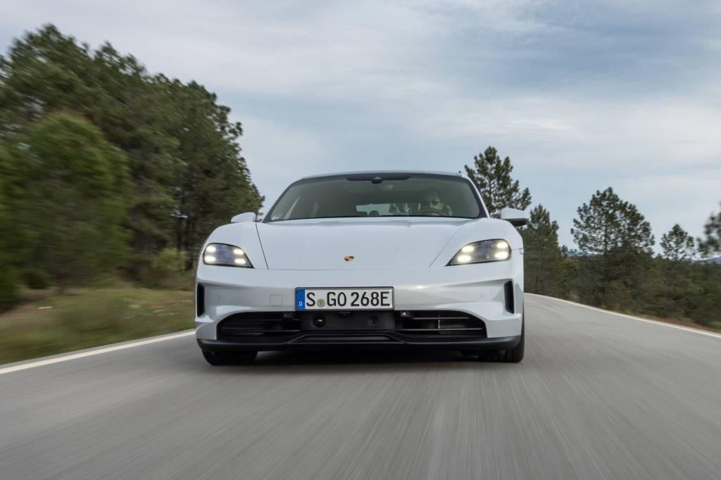 Porsche Taycan 2025 (9) Porsche Taycan 2025