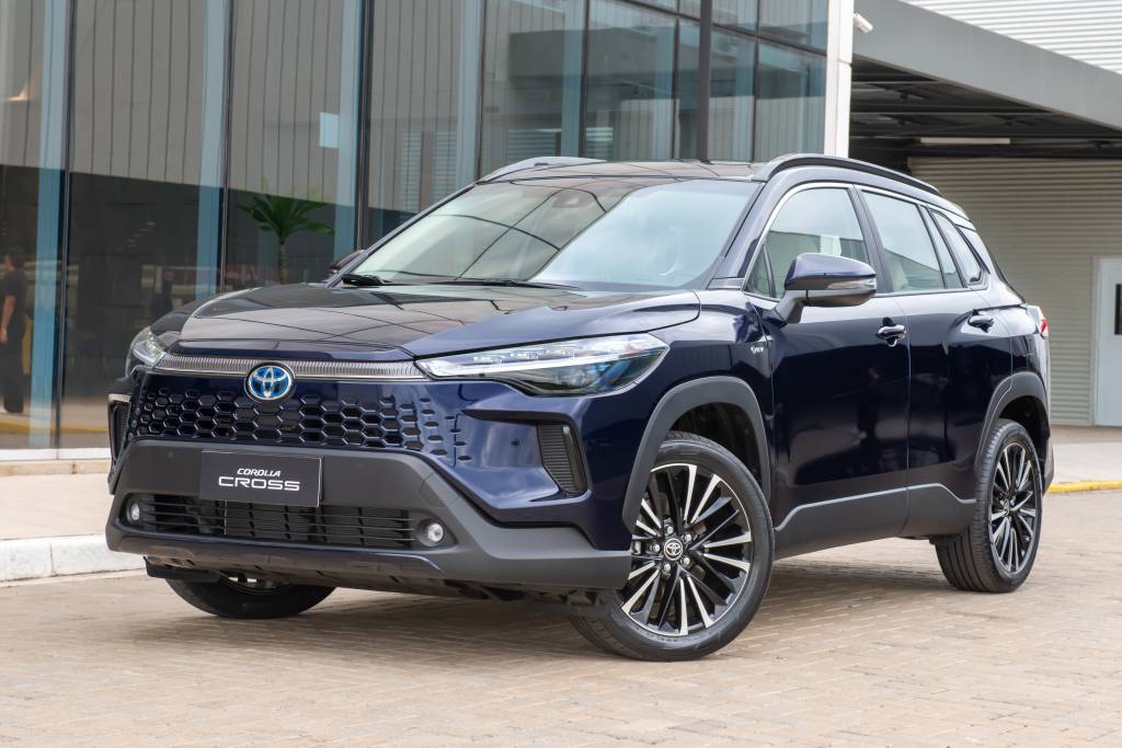 Toyota Corolla Cross 2025: preços, versões e equipamentos do SUV