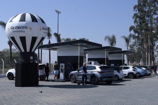 hl-10753961223 Primeiro eletroposto da Go Electric, em Santa Rita do Passa Quatro (SP)