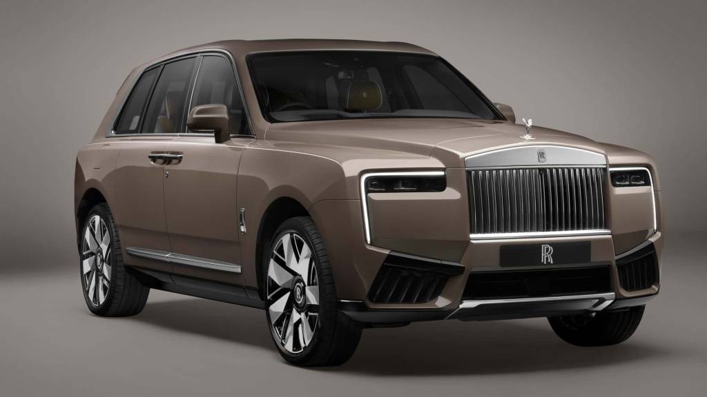Novo Rolls-Royce Culinan mistura madeira e bambu e tem até app ‘secreto’