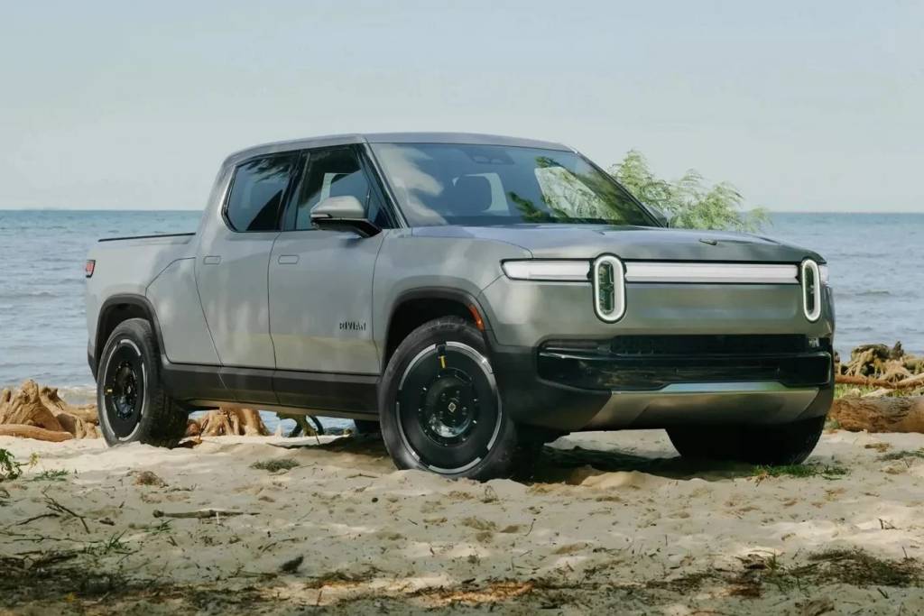 Novos Rivian R1T e R1S evoluem em tudo, mas mantêm o mesmo design