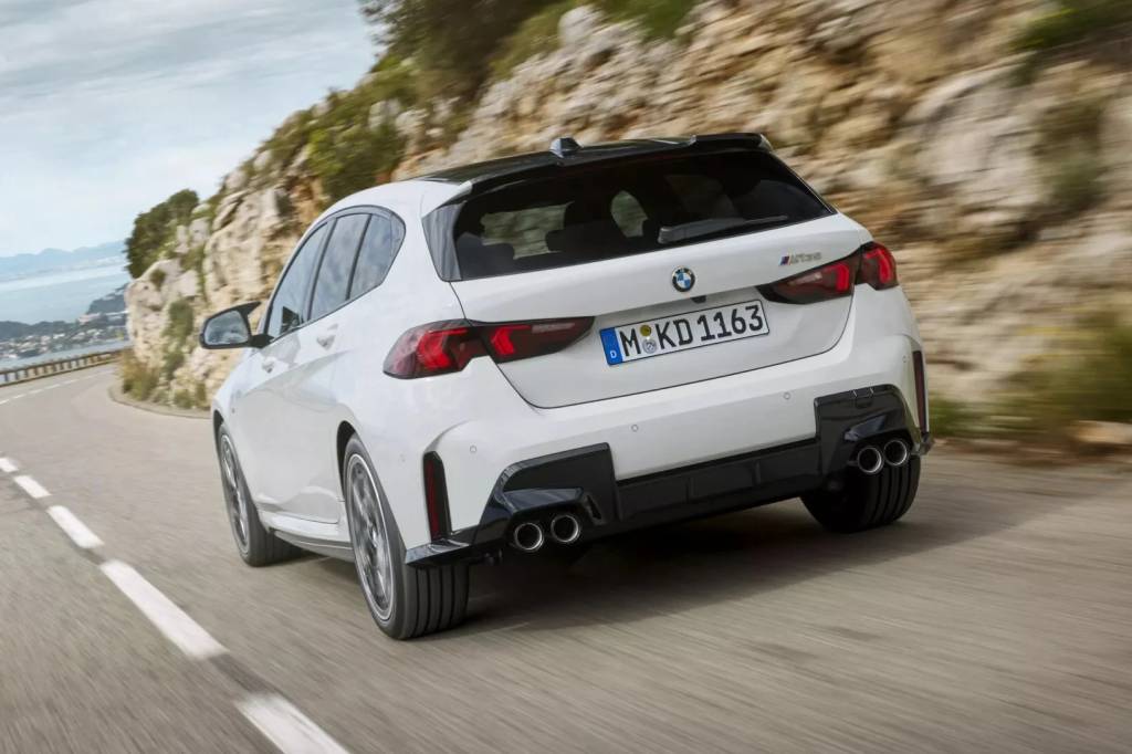 2025-BMW-M135i-25-2048×1366 BMW Série 1