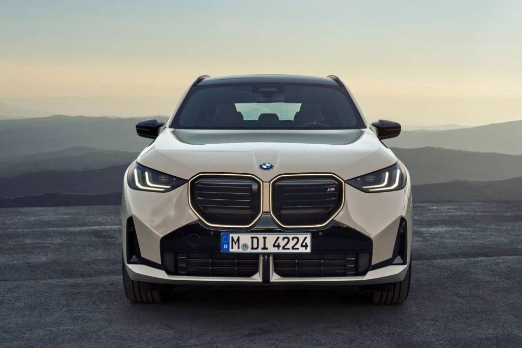 2025-BMW-X3-00035-2048×1366 BMW X3
