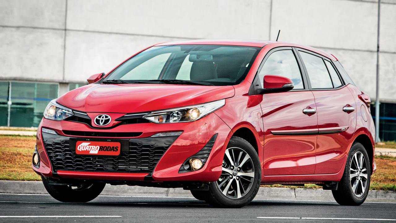 Automóvel Yaris, da Toyota, testado pela revista Quatro Rodas.