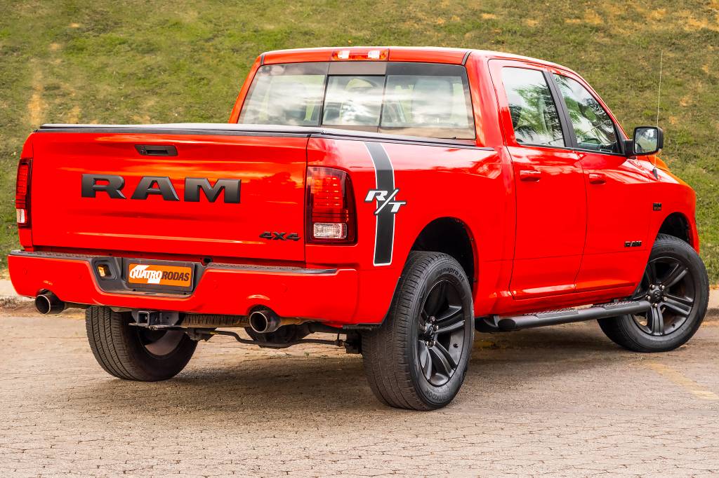 2FLP5261 Ram Classic R/T