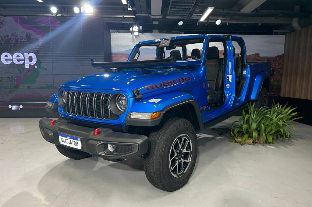 Jeep Gladiator e Wrangler Rubicon chegam a linha 2025 mais tecnológicos