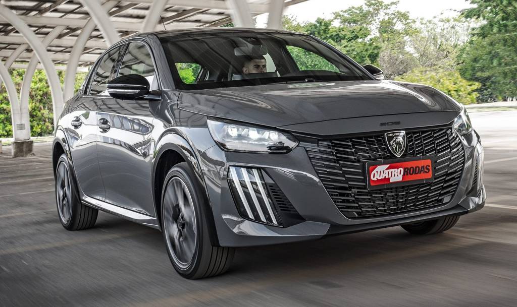 Teste: Peugeot 208 2025 enfim combina visual atualizado com um bom motor
