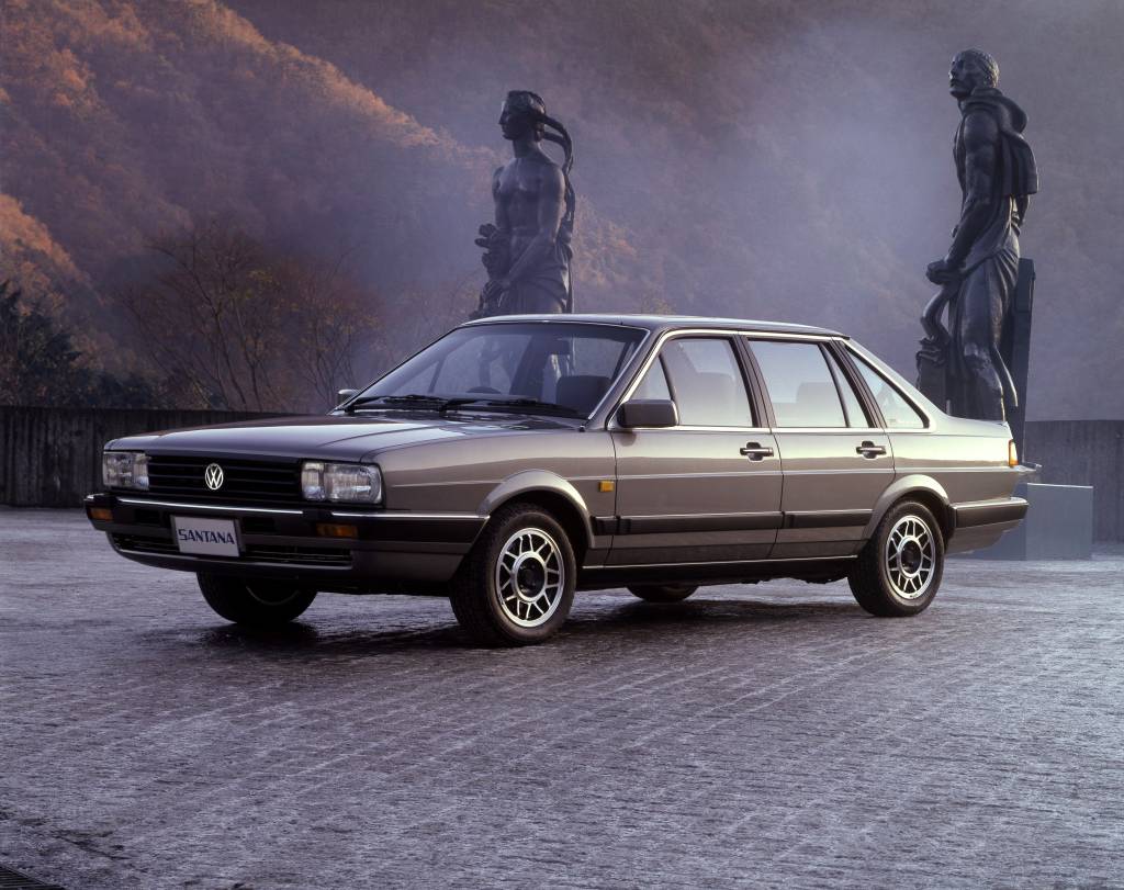 Nissan Santana: sedã foi fabricado no Japão e vendido junto com o Sentra