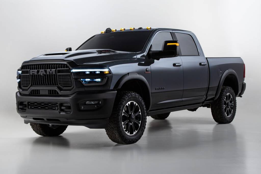 Ram mostra novo visual da 2500 e 3500 que chega em 2025