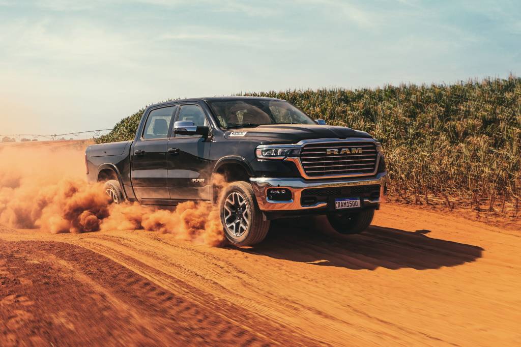 Ram 1500 2025 perde V8, mas é a nova picape mais rápida do Brasil