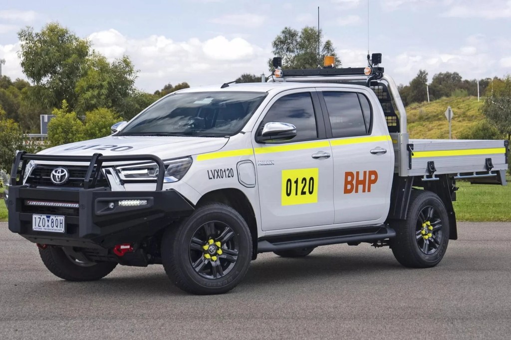 Toyota Hilux elétrica está pronta e começa a ser testada na mineração